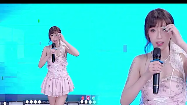 Snapshot of Xt-001 chatting on 06.11.26 Xt-001 online show from 06.11.26