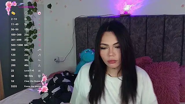 Snapshot of andraa_rossee chatting on 06.26.26 andraa rossee online show from 06.26.26