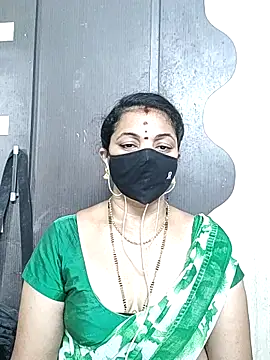 Snapshot of Leela_555 chatting on 05.30.26 Leela 555 online show from 05.30.26