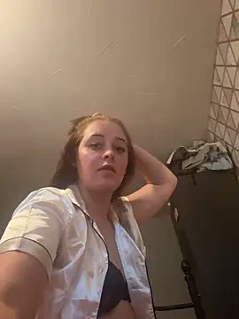 Snapshot of Miss_brunettexx chatting on 06.01.26 Miss brunettexx online show from 06.01.26