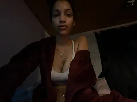 Snapshot of Nikkilow chatting on 06.02.26 Nikkilow online show from 06.02.26