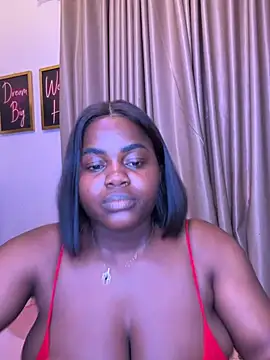 Snapshot of CasadelRe chatting on 05.22.26 CasadelRe online show from 05.22.26