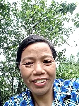 Snapshot of Elfledaa chatting on 06.11.26 Elfledaa online show from 06.11.26