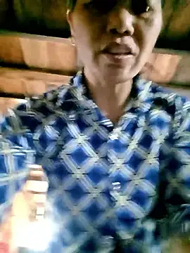 Snapshot of Elfledaa chatting on 06.23.26 Elfledaa online show from 06.23.26