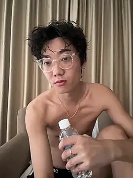 Snapshot of YourBadboy718 chatting on 06.26.26 YourBadboy718 online show from 06.26.26