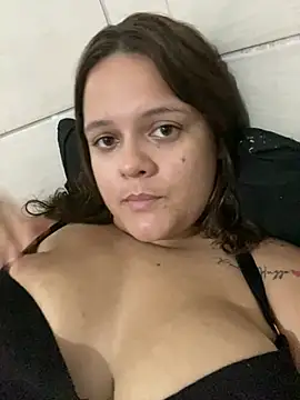 Snapshot of Laryssinha_69 chatting on 06.01.26 Laryssinha 69 online show from 06.01.26