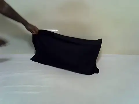Snapshot of berrynova chatting on 06.18.26 berrynova online show from 06.18.26