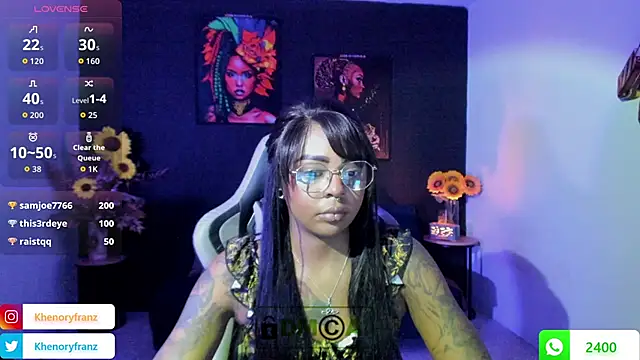 Nefertiti online show from 10.24.25