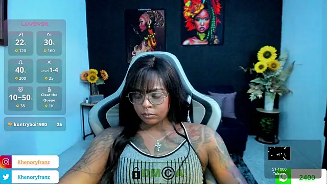 Snapshot of Nefertiti chatting on 07.03.26 Nefertiti online show from 07.03.26