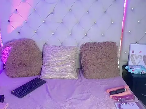 Snapshot of cindysex_ chatting on 06.06.26 cindysex online show from 06.06.26