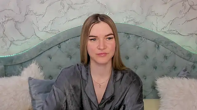 Snapshot of RoxyReignn chatting on 06.06.26 RoxyReignn online show from 06.06.26