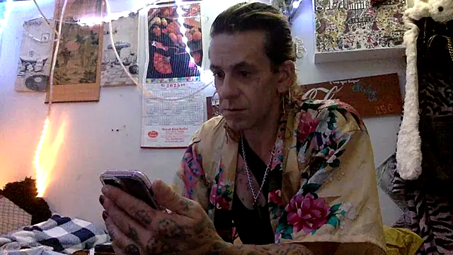 Snapshot of VanillaSnowcones chatting on 06.09.26 VanillaSnowcones online show from 06.09.26