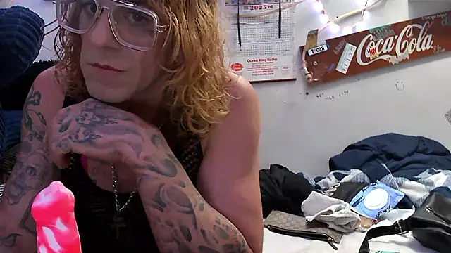 Snapshot of VanillaSnowcones chatting on 07.10.26 VanillaSnowcones online show from 07.10.26