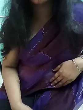Snapshot of roopa__ chatting on 05.30.26 roopa online show from 05.30.26