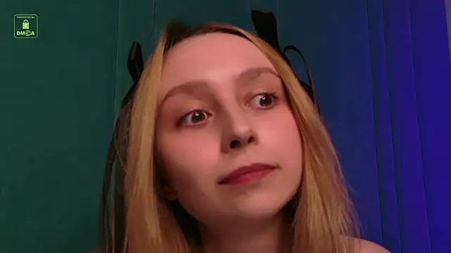 Snapshot of RachelVacsler chatting on 05.28.26 RachelVacsler online show from 05.28.26