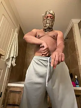 Snapshot of rico_suave21 chatting on 06.19.26 rico suave21 online show from 06.19.26