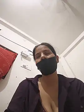 Snapshot of Neha-ji chatting on 06.11.26 Neha-ji online show from 06.11.26
