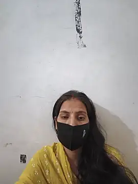 Snapshot of Neha-ji chatting on 06.12.26 Neha-ji online show from 06.12.26