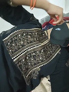 Snapshot of Neha-ji chatting on 07.11.26 Neha-ji online show from 07.11.26