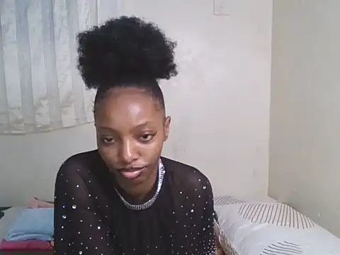 Snapshot of CUTE-MESSY chatting on 06.25.26 CUTE-MESSY online show from 06.25.26
