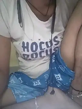 Snapshot of PRIYAGIRLHOT chatting on 06.25.26 PRIYAGIRLHOT online show from 06.25.26