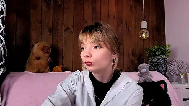 Snapshot of IvoryPesante chatting on 06.14.26 IvoryPesante online show from 06.14.26