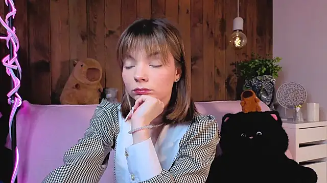Snapshot of IvoryPesante chatting on 06.18.26 IvoryPesante online show from 06.18.26