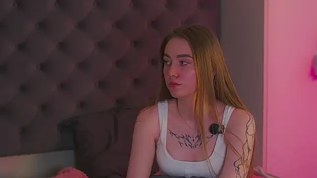 Snapshot of LilithSable chatting on 06.26.26 LilithSable online show from 06.26.26
