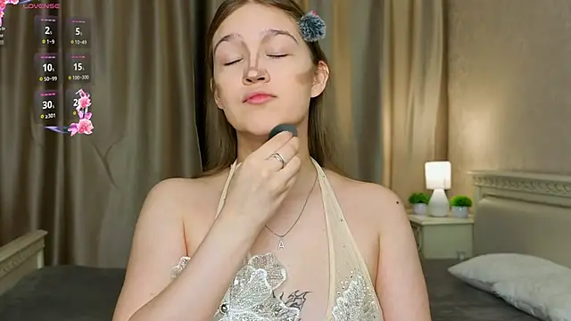 Snapshot of PlayfulMelly chatting on 06.18.26 PlayfulMelly online show from 06.18.26