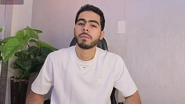 Snapshot of Jadiel_Stone chatting on 07.21.26 Jadiel Stone online show from 07.21.26