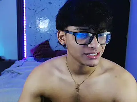 Snapshot of Mr_yisuzz chatting on 06.03.26 Mr yisuzz online show from 06.03.26