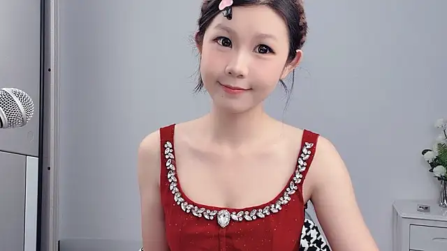 Snapshot of Rose_love69 chatting on 06.17.26 Rose love69 online show from 06.17.26