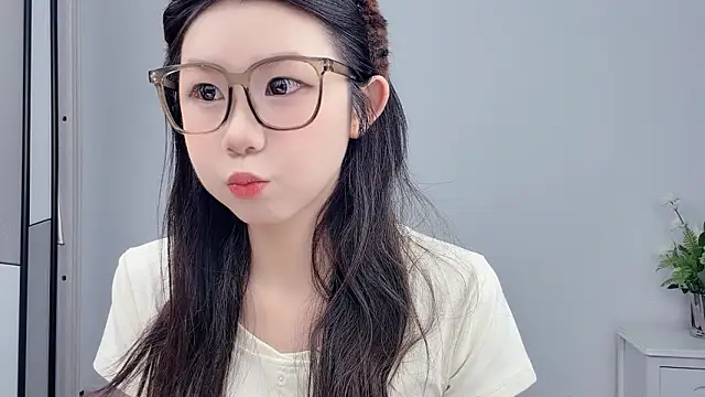 Snapshot of Rose_love69 chatting on 06.28.26 Rose love69 online show from 06.28.26