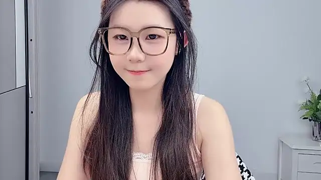 Snapshot of Rose_love69 chatting on 06.29.26 Rose love69 online show from 06.29.26