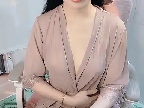 -Naomii  online show from 07.09.26