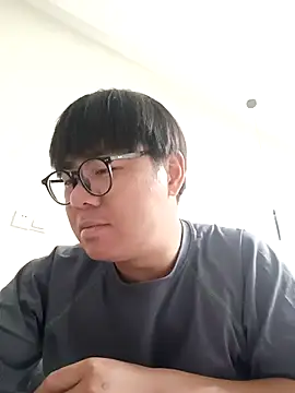Snapshot of Yang0918 chatting on 06.23.26 Yang0918 online show from 06.23.26