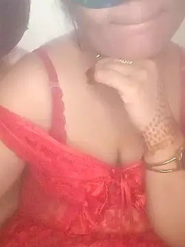 Snapshot of Curvy_Anushka chatting on 06.28.26 Curvy Anushka online show from 06.28.26