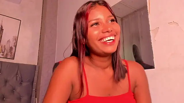 Snapshot of Sofia_ebon chatting on 05.29.26 Sofia ebon online show from 05.29.26
