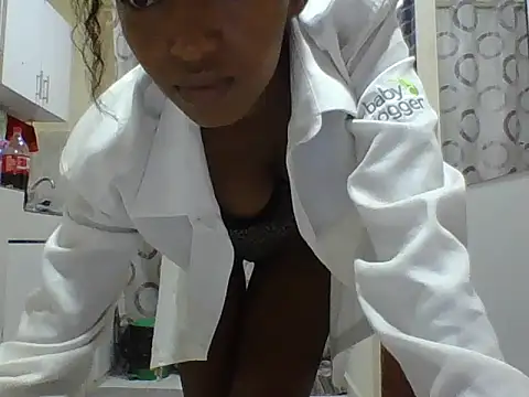 Snapshot of Miss_lavagirl chatting on 06.27.26 Miss lavagirl online show from 06.27.26
