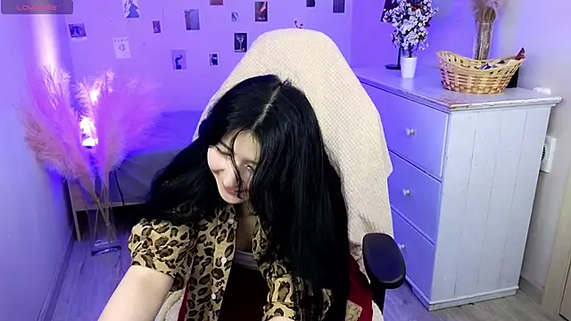 Snapshot of Vanessa_LimX chatting on 06.21.26 Vanessa LimX online show from 06.21.26