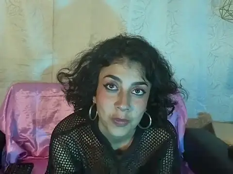 Snapshot of Scarlett_steward chatting on 05.25.26 Scarlett steward online show from 05.25.26