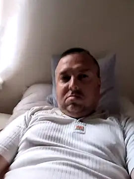 Snapshot of krzyszto1986 chatting on 06.12.26 krzyszto1986 online show from 06.12.26