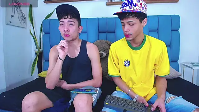 STRANGER BOYS online show from 06.30.26