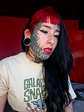 Snapshot of Venom-Luna chatting on 07.15.26 Venom-Luna online show from 07.15.26
