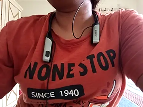 Snapshot of Neha-71 chatting on 06.11.26 Neha-71 online show from 06.11.26