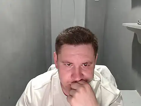 Snapshot of Max_Marlyn chatting on 06.29.26 Max Marlyn online show from 06.29.26