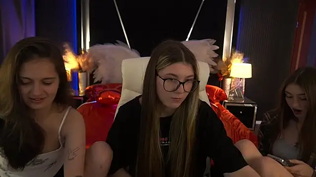 Snapshot of Talia_Blakwood chatting on 06.20.26 Talia Blakwood online show from 06.20.26