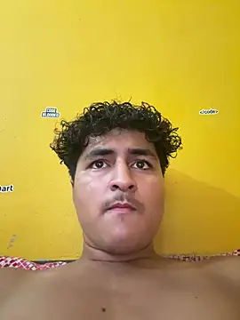 Snapshot of cannonWithMuscles chatting on 07.04.26 cannonWithMuscles online show from 07.04.26