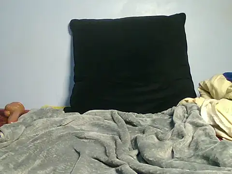 Snapshot of prettycaterina chatting on 07.19.26 prettycaterina online show from 07.19.26