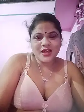 Snapshot of Maya_Vabi chatting on 06.14.26 Maya Vabi online show from 06.14.26